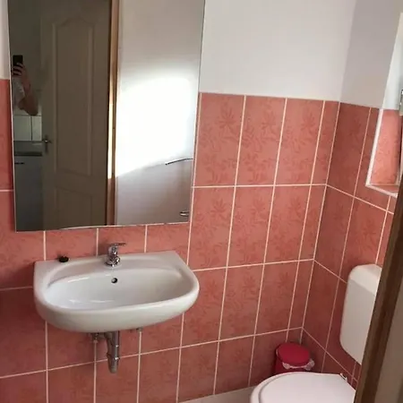 Erna Apartman *