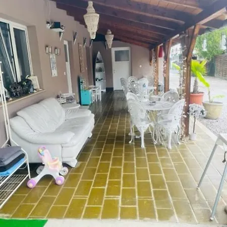 Erna Apartman